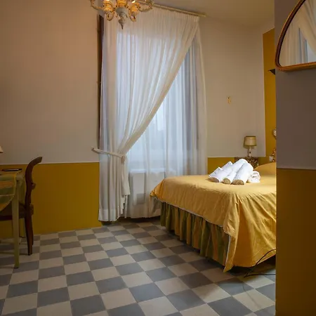 Il Buen Retiro 3* Lucca